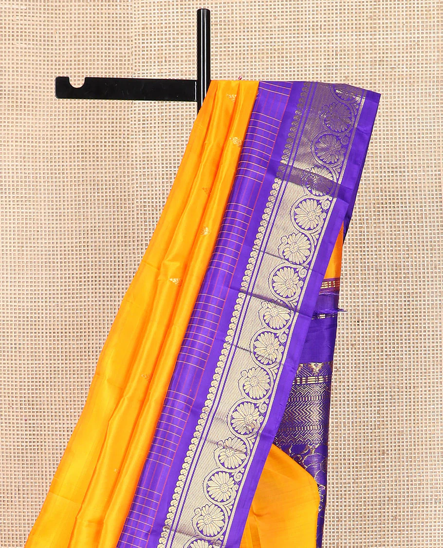 Orange zari buttas Kanchipuram silk saree, contrast thazampoo rekku checked border of mayil, manga, banaras, and kodi visiry designs, and floral jaal pallu - Image 3