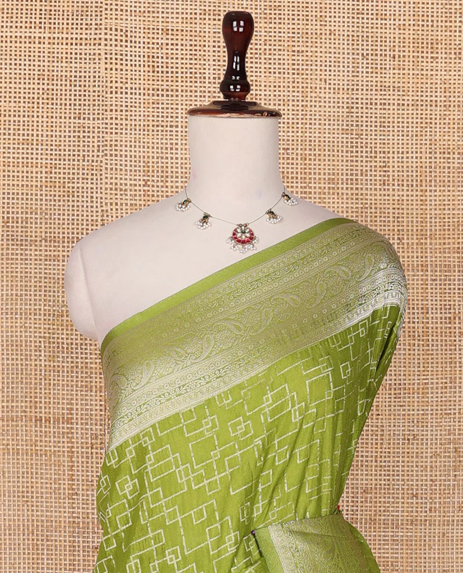 Parrot green geometric zari design fancy crepe saree, traditional zari border & intricate pallu - Image 3