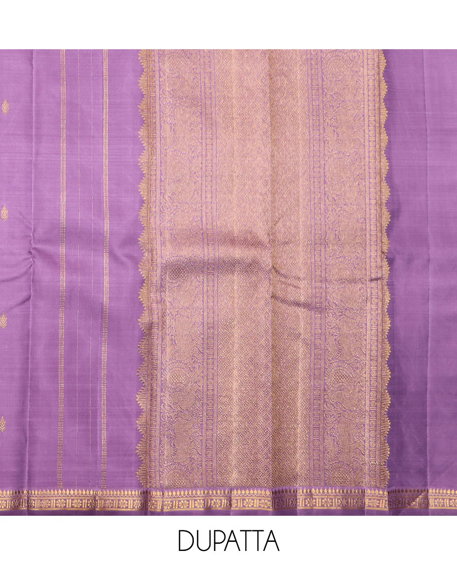 Peach puresilk halfsaree, zari buttas skirt, contrast border, blouse of rekku,banaras,muthu,mayil kann,rettai neli,poun,kathir,rudraksham, and kodi visiry, and zari woven dhavani - Image 5