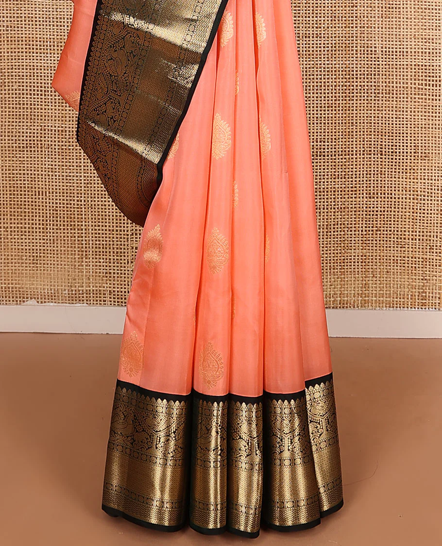 Peach zari buttas Vasundhara Lite Silk Mix Saree, contrast border of thilakam mokku, muthu, poun, mayil, mayil kann, and vanki designs, and jaal pallu - Image 4