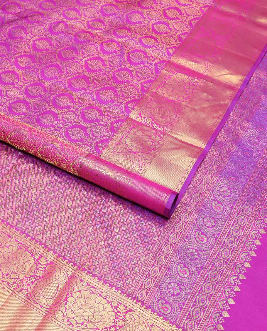 Pink floral jacquard Samudrika silk saree with self zari border of thilakam mokku, kathir, banaras design & zari design pallu - Image 2