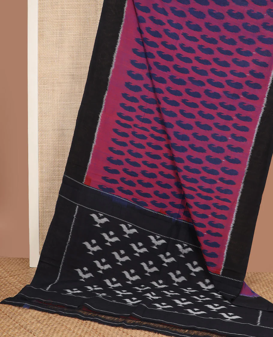 Pink paisley buttas ikkat cotton saree, contrast plain border & pallu of buttas - Image 2