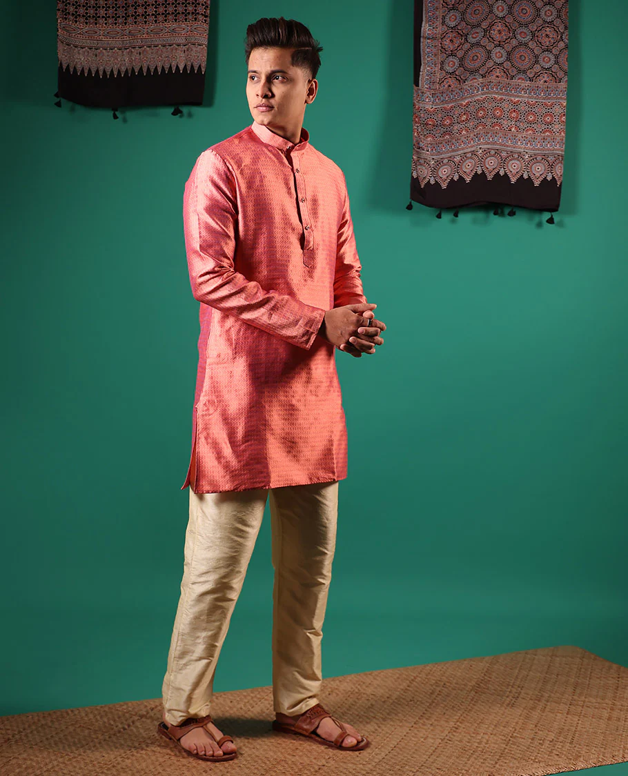 Pink unique patterns embossed full-sleeved men's kurta set - Image 3