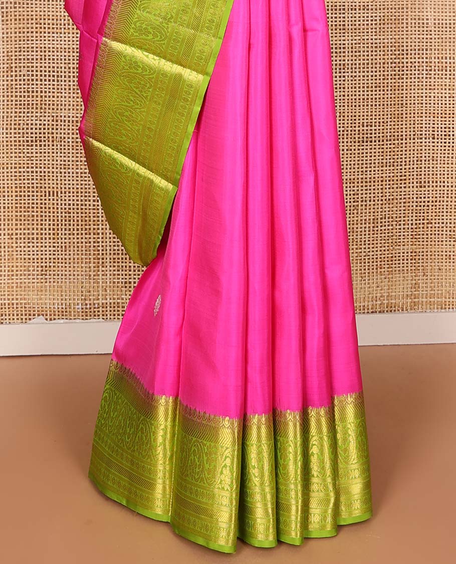 Pink zari buttas Kanchipuram silk saree, contrast zari border of vanki, kodi visiry, and poun designs, and contrast pallu of jaal design - Image 5