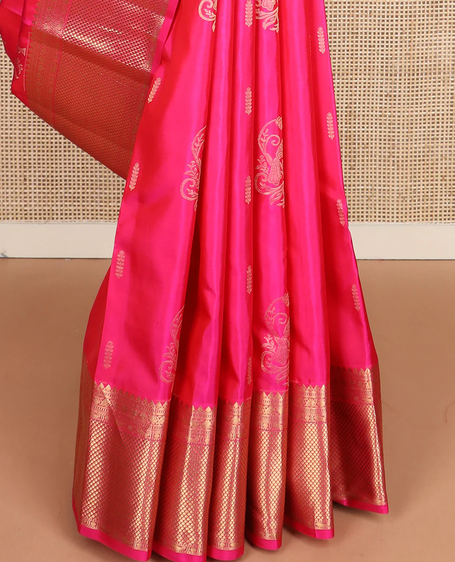 Pink zari buttas Vasundhara silk saree, zari border of thilakam mokku, muthu, kodi visiry, and then kuli kann designs, and traditional steeped pallu - Image 5