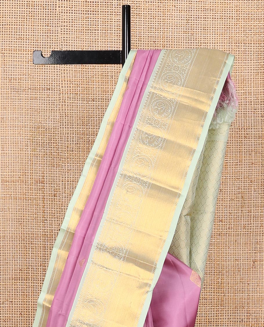 Pink zari buttas Vasundhara silk saree, contrast border of kathir, floral & round mayil designs & zari-rich jaal pallu - Image 4