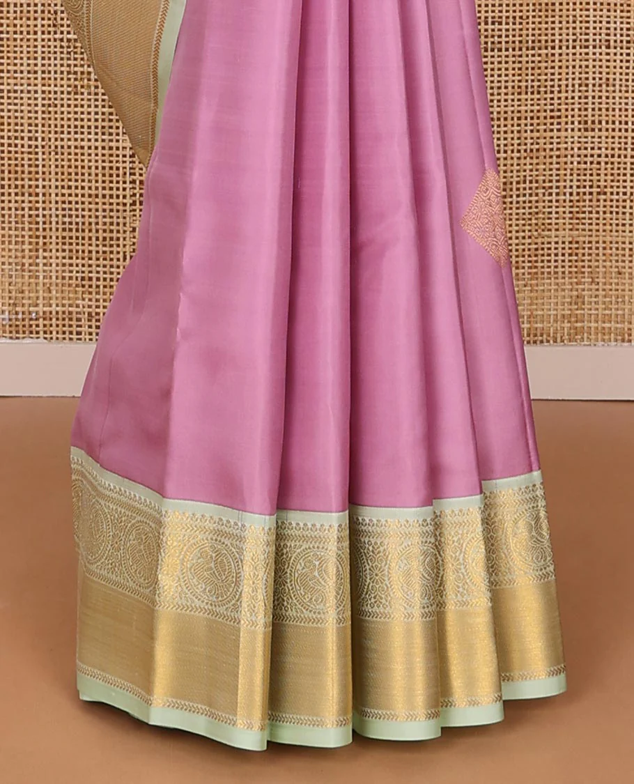 Pink zari buttas Vasundhara silk saree, contrast border of kathir, floral & round mayil designs & zari-rich jaal pallu - Image 5