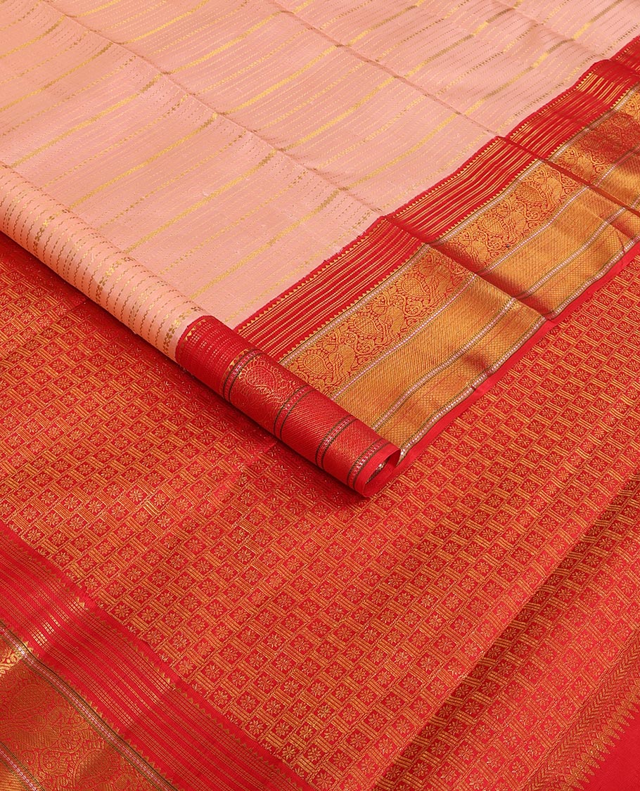 Pink zari designs Kanchipuram silk saree,contrast border of rekku,muthu,mayil,zari stripes & mayil kann designs & floral butta enclosed checked pallu - Image 2