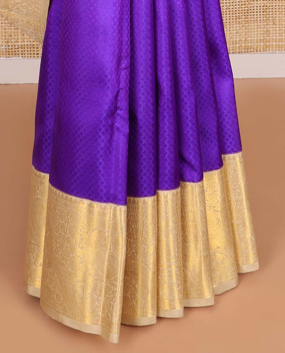 Purple jaal design Parampara silk saree with contrast korvai border of rekku, paun , banaras design & floral jaal design pallu - Image 5