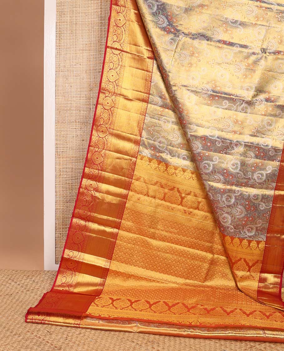 Purple floral design kancheepuram silk saree with contrast border of intricate zari design & floral design pallu - Image 3