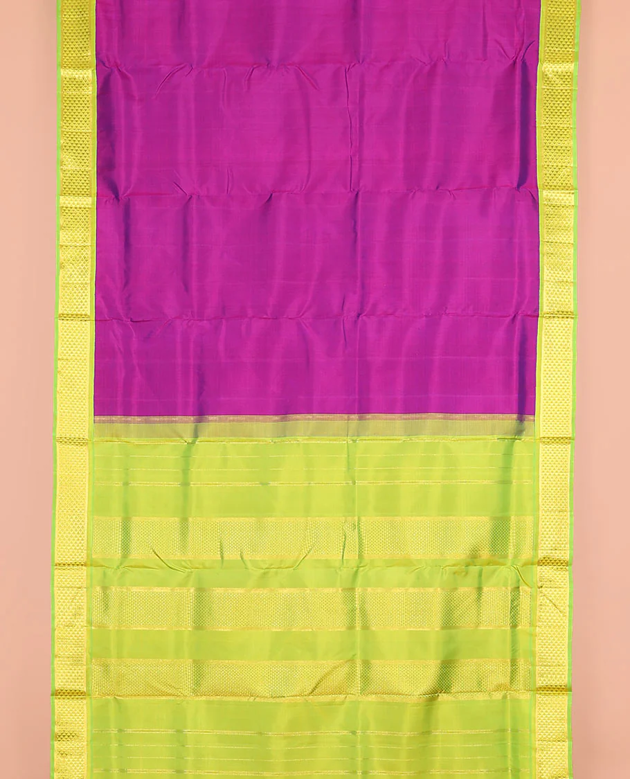 Purple plain nine-yard silk saree, contrast ara maadam design korvai border, and pallu of ara maadam designs - Image 2