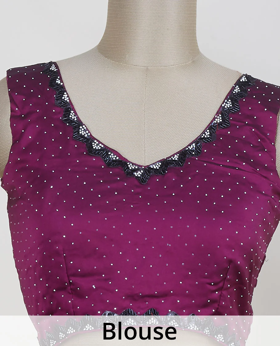 Purple stone embroidered sleeveless leaf-neck readymade saree with belt - Image 4