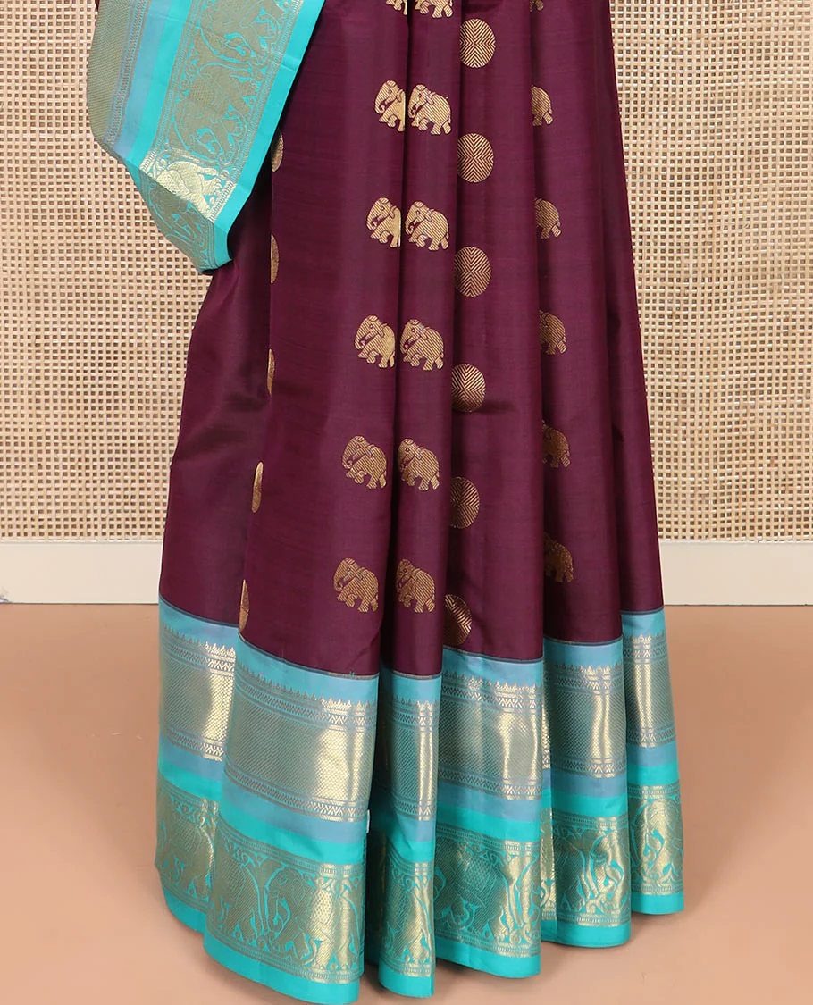 Purple Vasundhara Silk Saree Beautified with Yaanai and Poun Buttas, Complemented by a Contrast Border of Neli, Mayil Kann, Muthu, Banaras, and Yaanai Designs, Pallu Woven in Jaal Design, and Paired with a Contrast Blouse - Image 4