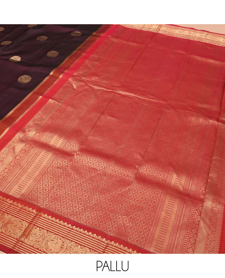 Purple Vasundhara Silk Saree Enthralled with Round Mayil Buttas, Highlighted with a Contrast Border of Thilakam Mokku, Kathir, Banaras, and Mayil Designs, Pallu Decorated with Jaal Design, and Paired with a Contrast Blouse - Image 5