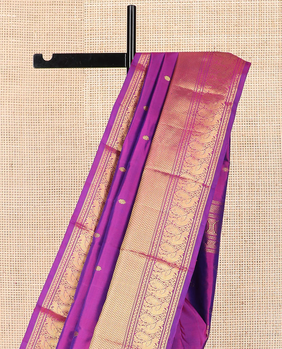 Rani pink zari buttas Kanchipuram silk saree, zari border of neli, muthu, mayil kann, and mayil designs, and pallu of traditional designs - Image 3