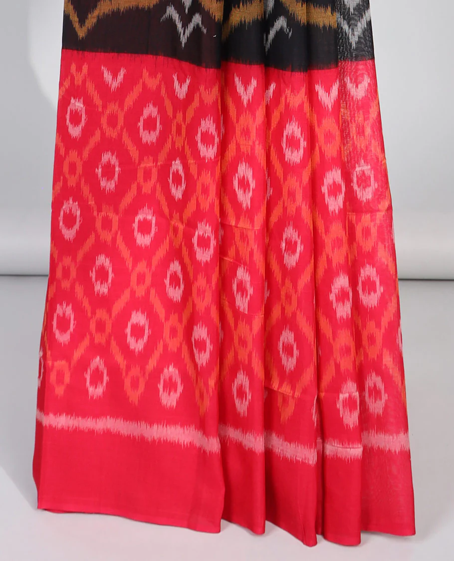 red and black argyle design ikkat cotton saree with self plain border & argyle design pallu - Image 4