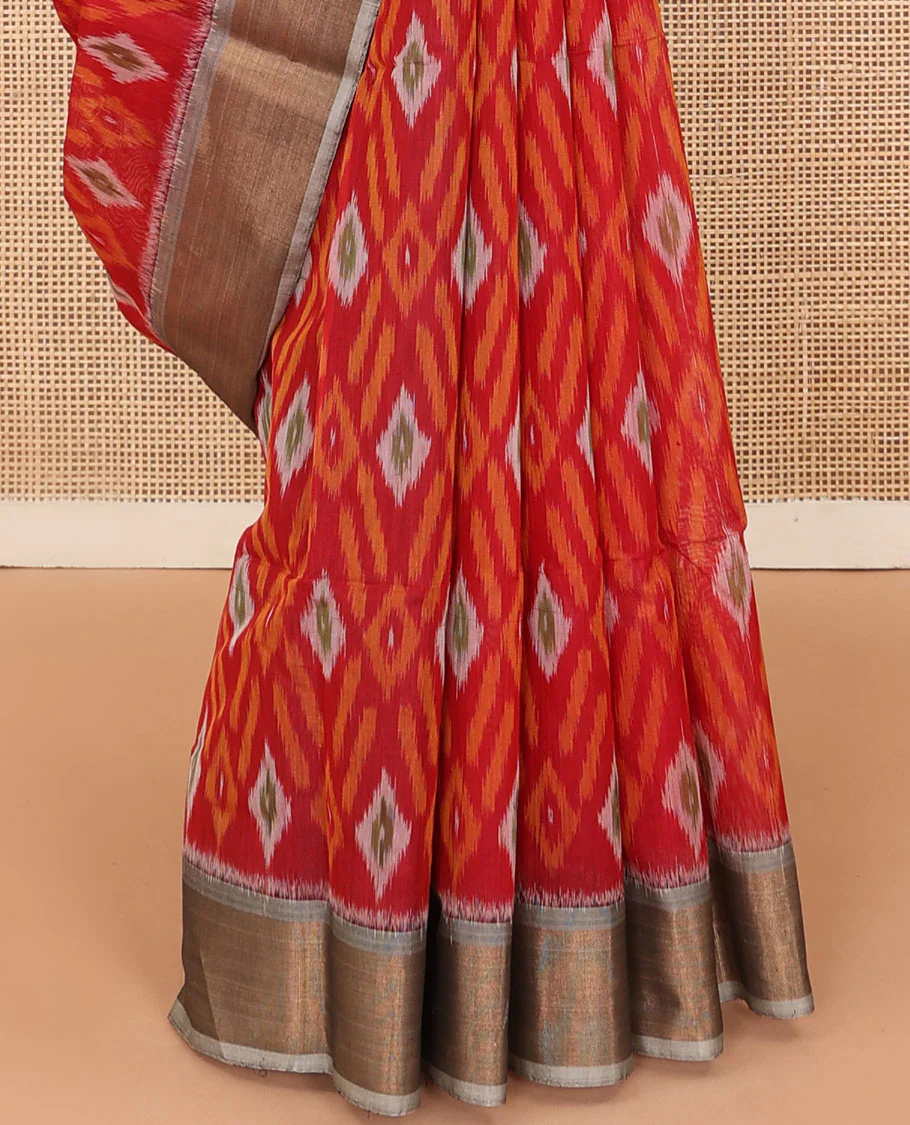 Red buttas and diamond patterned silk cotton saree, contrast bavanji border, and pallu of ikkat floral design - Image 4