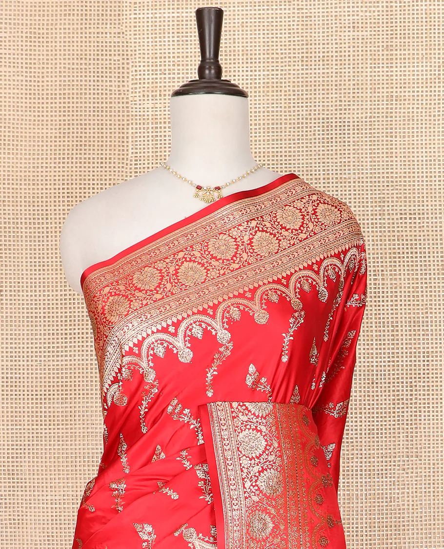 Red floral buttas and stone work banarasi silk saree, floral creeper design woven stone work border, and pallu of intricate designs - Image 2