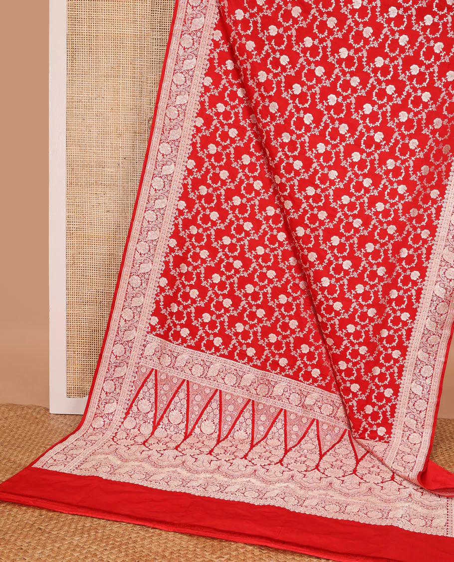 Red floral jacquard banarasi silk saree, self-border of floral & leaf creeper designs & intricately woven pallu of floral & paisley designs - Image 3