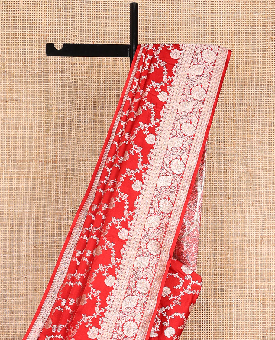 Red floral jacquard banarasi silk saree, self-border of floral & leaf creeper designs & intricately woven pallu of floral & paisley designs - Image 4