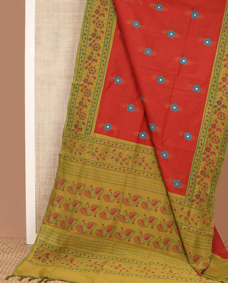 Red floral motifs printed poly cotton saree, contrast floral creeper border, and pallu of leaf creeper design - Image 2