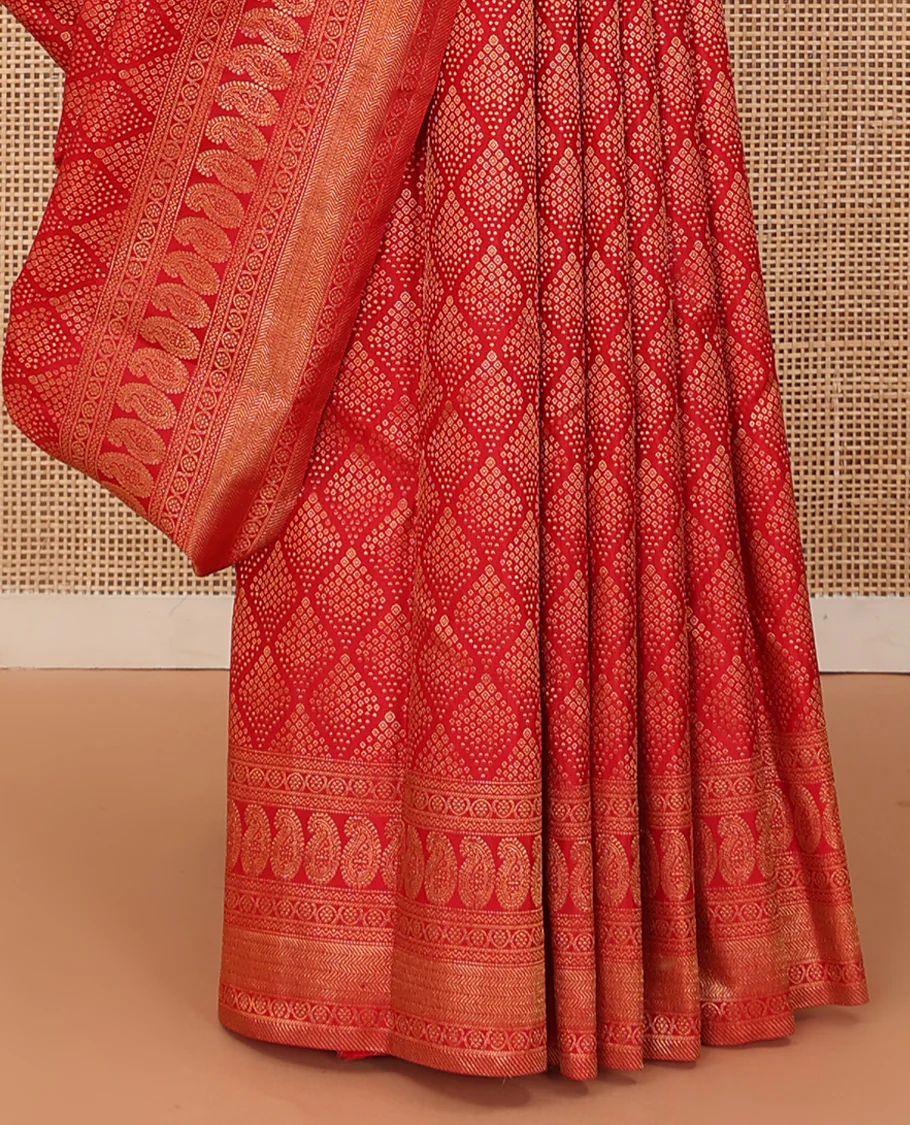 Red jacquard wedding silk saree, zari border of neli, kodi visiry, arumbu manga, and vanki designs, and floral jaal pallu - Image 5