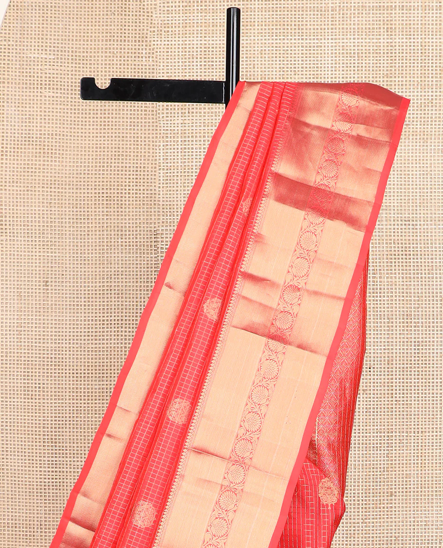 Red micro-checked and buttas Vasundhara silk saree, zari border of thilakam mokku, neli, zari stripes, and kodi visiry designs, and ogee patterned pallu - Image 4