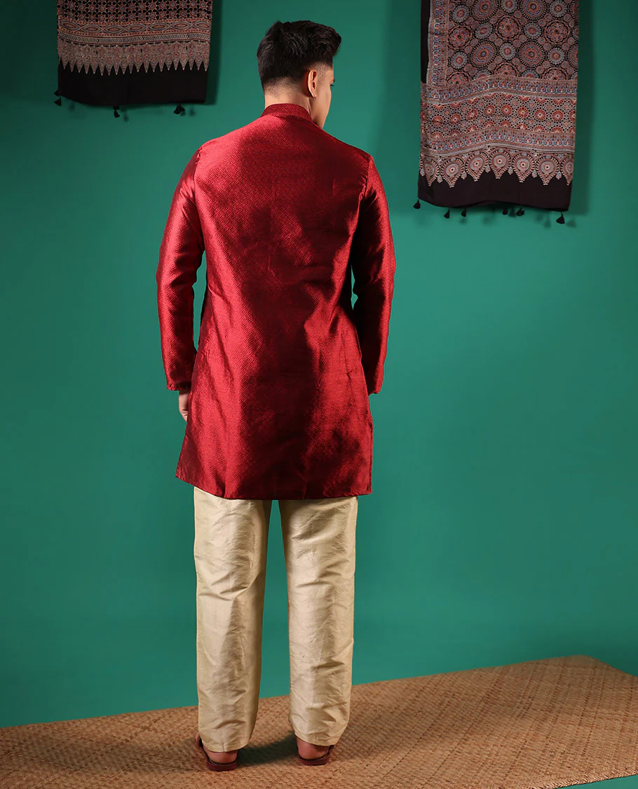 Red peacock eye style diamond patterns embossed full-sleeved men's kurta - Image 5