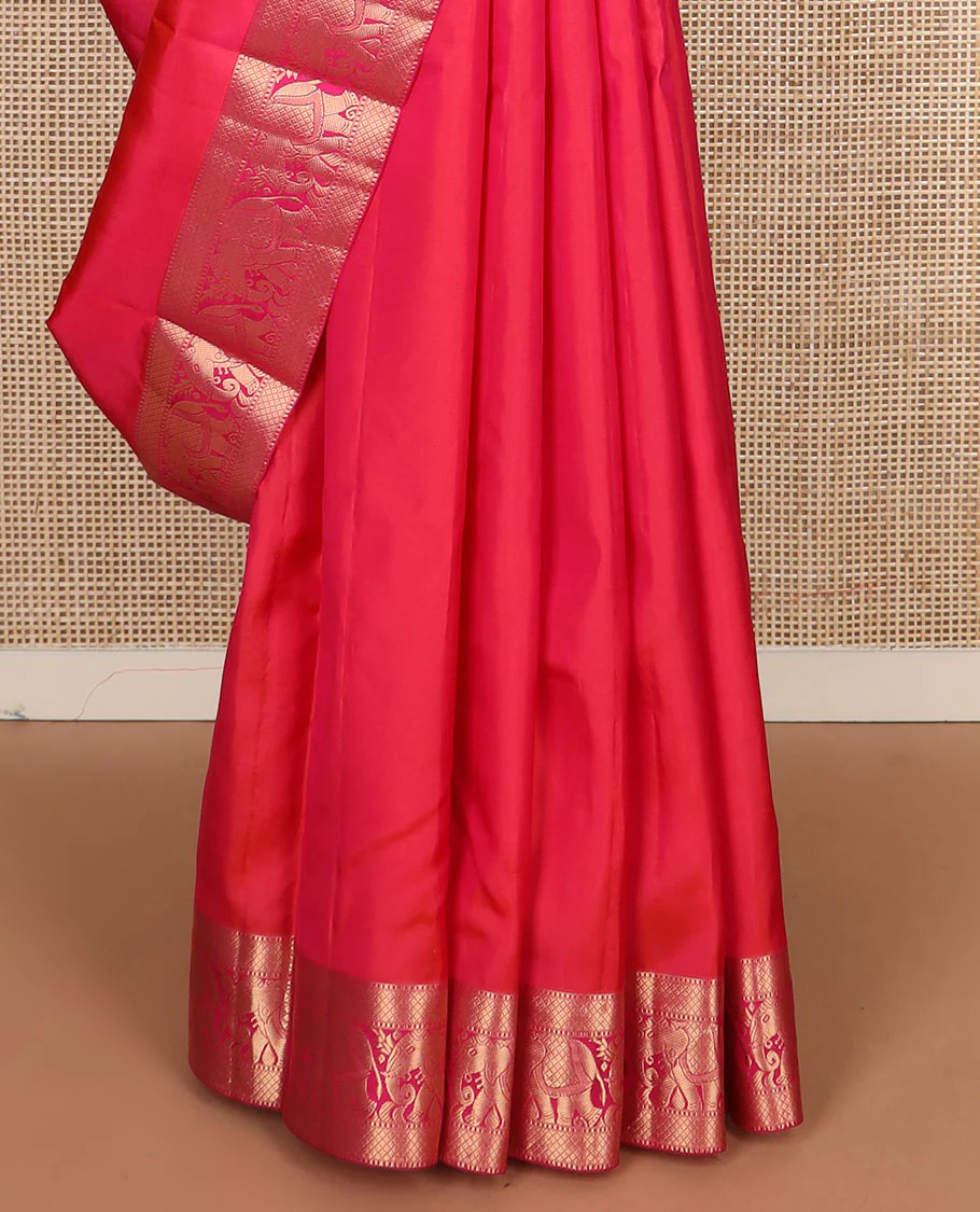 Red plain Kanchipuram silk saree, zari border of Muthu, mayil kann & yaanai designs & jaal pallu - Image 5