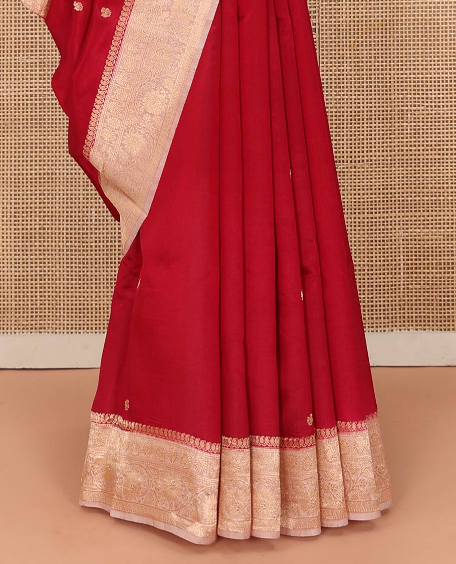 Red Raw Mango Silk Saree Decorated with Buttas, Featuring a Contrast Floral Creeper Zari-Designed Border, a Pallu Adorned with Chevron Zari Designs, Paired with a Contrast Blouse - Image 4