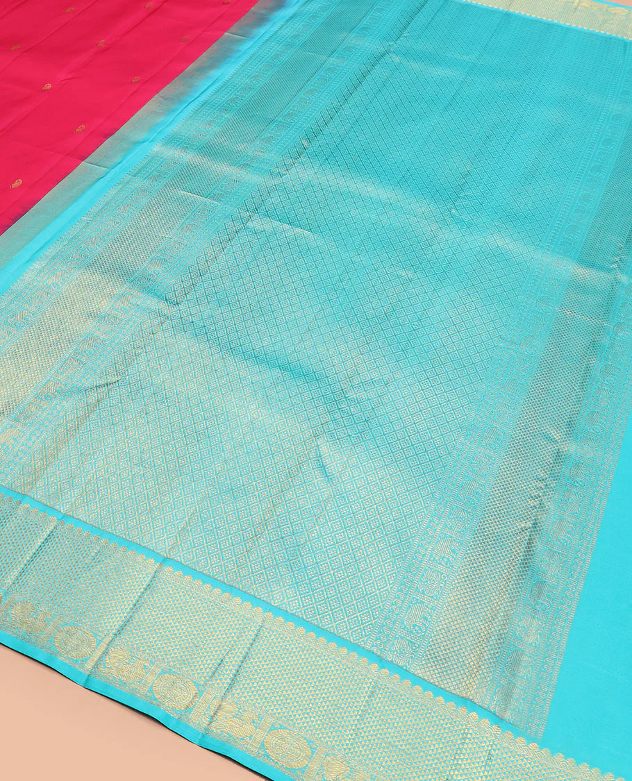Red vanki manga buttas Kanchipuram silk saree, contrast korvai border of salngai, banaras, ara maadam, and anna chakram designs, and jaal pallu - Image 5