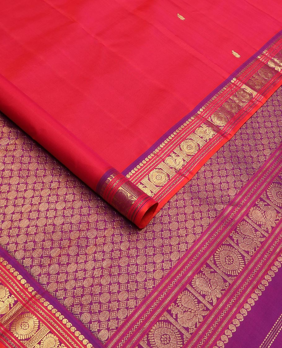 Red zari buttas Kanchipuram silk saree, contrast border of manga, neli, annam and chakram designs, and poun and diamond motifs steeped pallu - Image 2
