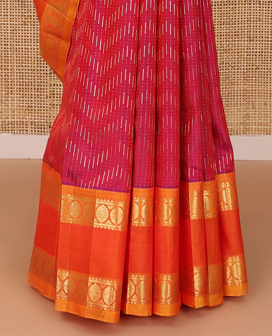 Red zari buttas Kanchipuram silk saree, contrast rettai pettu one-sided border of rekku,banaras & chakram designs & floral design pallu - Image 5