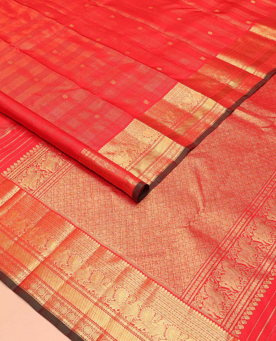 Red zari checked and buttas Kanchipuram silk saree, zari border of thilakam mokku, banaras, kamalam, mayil, and chakram designs, and jaal pallu - Image 2