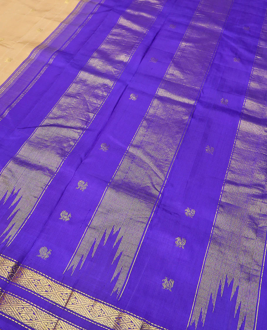 Sandal zari buttas Kanchipuram silk saree, contrast thazampoo rekku border of thread mayil and rettai pettu zari designs, and zari design pallu - Image 5