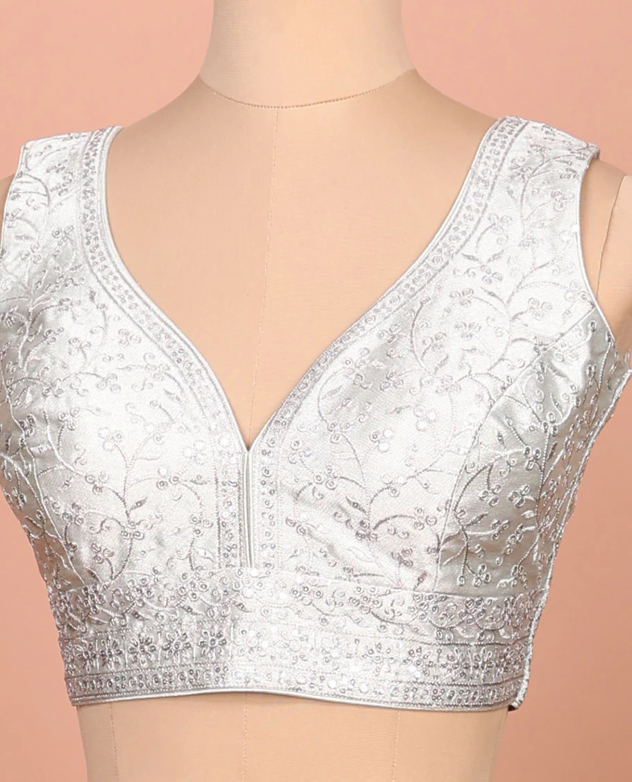 Silver floral embroidered front sweet heart-neck sleeveless readymade blouse - Image 2