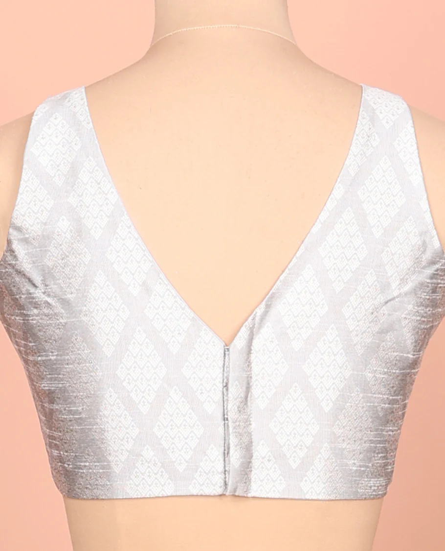 Silver jaal patterned front-back V-neck elbow-sleeve readymade blouse - Image 4