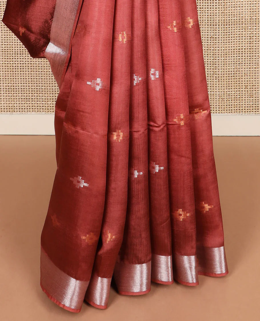 Terracotta red diamond buttas banana pith saree, silver and gold bavanji border, and zari striped pallu - Image 4