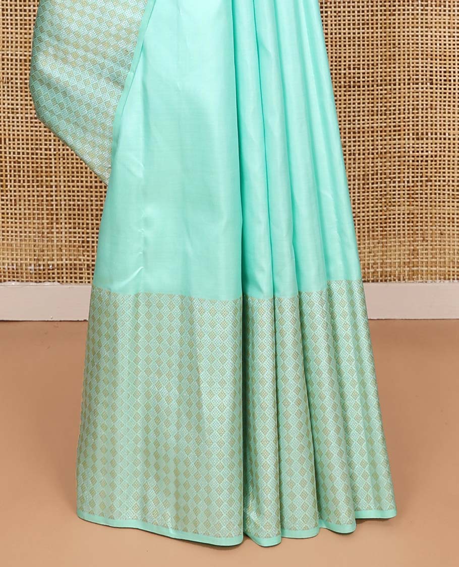 Turquoise zari buttas Kanchipuram silk saree,  zari border of jaal designs, and contrast jaal pallu - Image 5