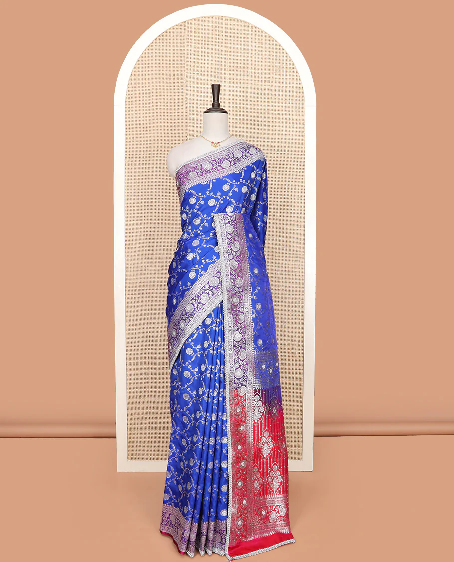 Ultramarine blue floral jaal jacquard banarasi silk saree, contrast lace zari border of floral creeper designs, and pallu of Mughal-style intricate motifs - Image 3