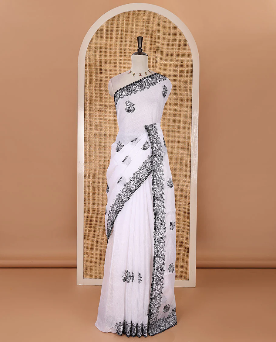 White floral-paisley embroidered kota checked saree, floral-paisley thread embroidered scallop border & matching embroidered blouse - Image 2
