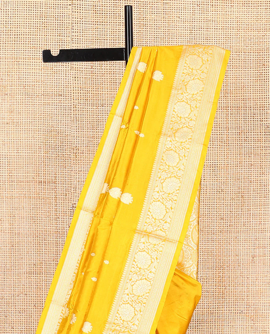 Yellow buttas banarasi kathan silk saree, floral creeper border, and pallu of paisley jaal design - Image 2