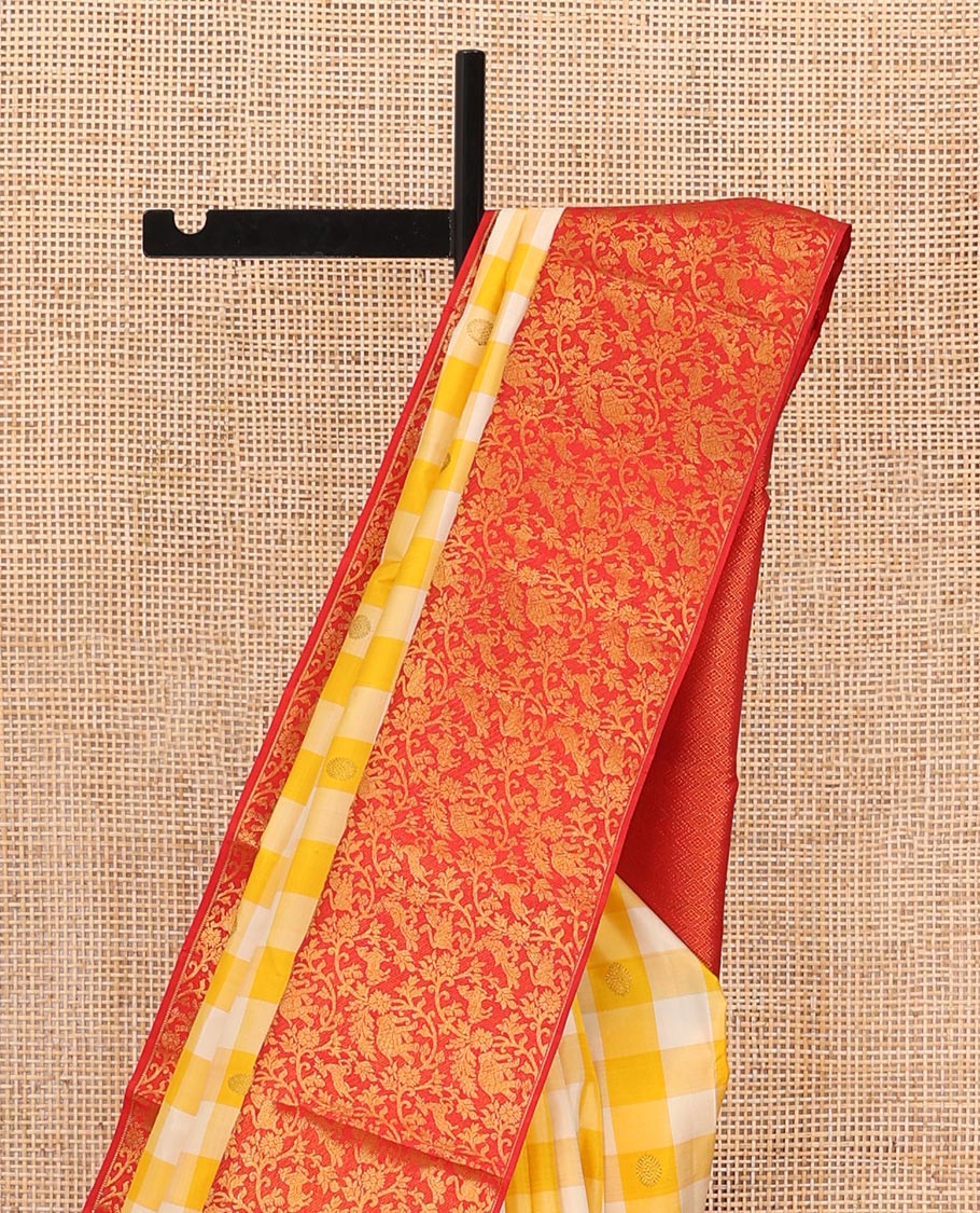 Yellow checked & chakram buttas Kanchipuram silk saree, contrast korvai border of salangai,muthu,vanki & vanasingaram designs & jaal pallu - Image 4