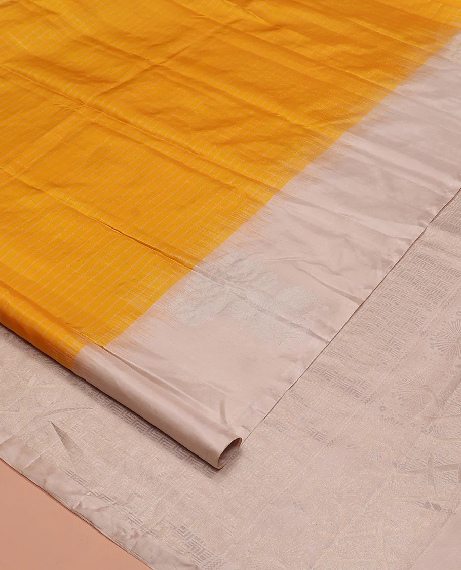 Yellow checked Kanchipuram silk saree, contrast border of zari buttas, and pallu of geometric patterns - Image 2