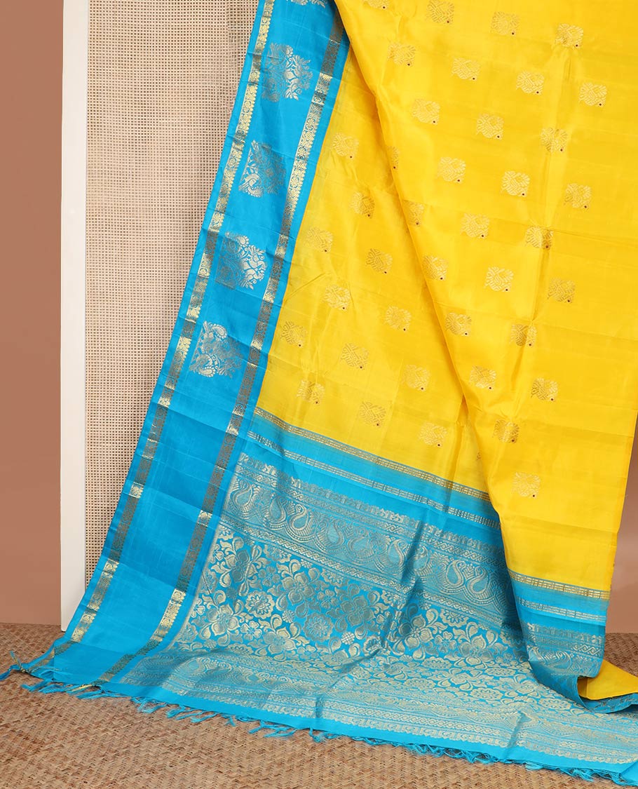 Yellow meena mayil buttas silk saree, contrast korvai one-sided border of thilakam,annam chakram & mayil designs & floral design pallu - Image 3