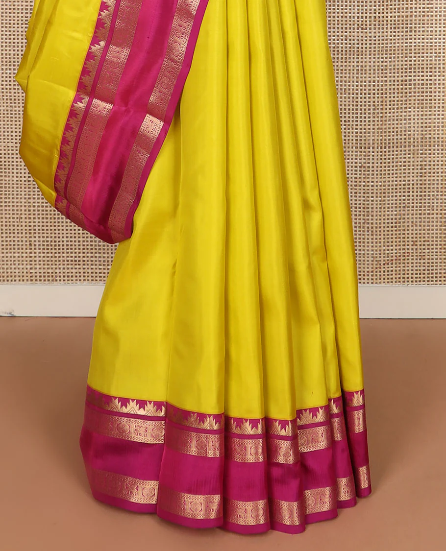 Yellow plain Kanchipuram silk saree, contrast rettai pettu border of thazampoo rekku, neli, chakram & kuthirai & jaal pallu - Image 5