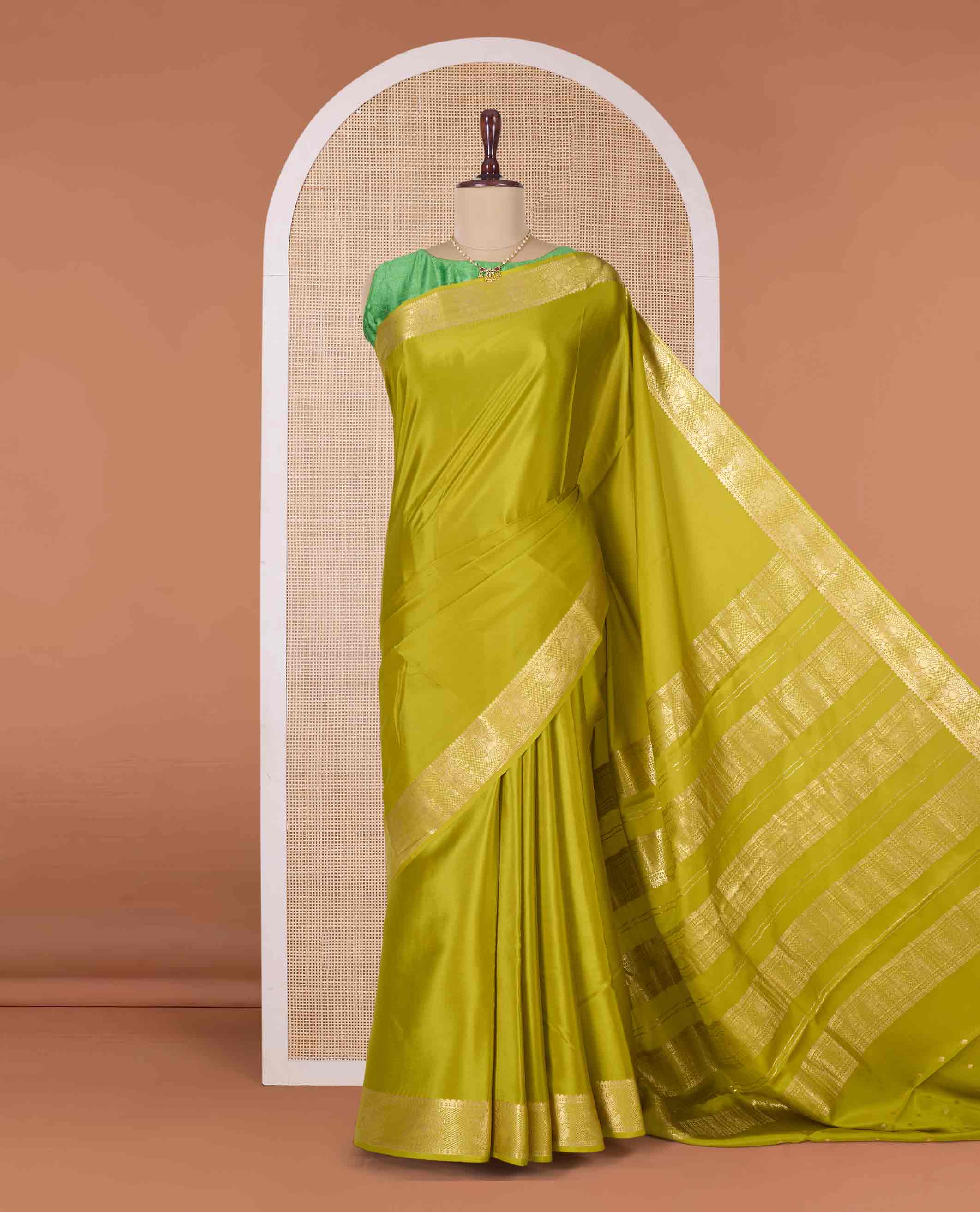 Green plain Mysore silk saree, zari border of two-headed eagle motifs, and pallu of zari designs - Image 2