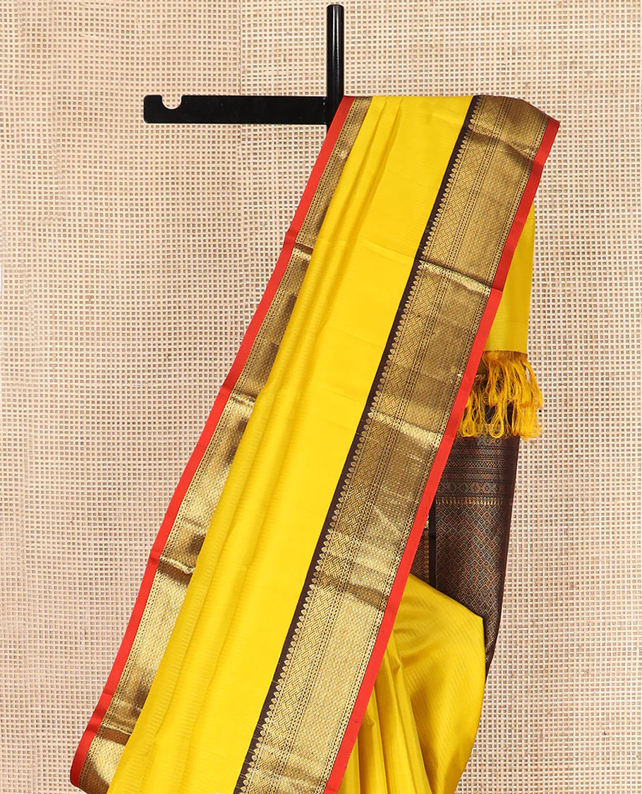 Yellow Vasundhara Silk Saree Subtly Woven in Stripes, Complemented with a Contrast Border Featuring Paiyaadi Kann, Neli, and Mayil Kann Design, Subtly Woven Pallu of Intricate Designs, and Paired with a Contrast Blouse - Image 3