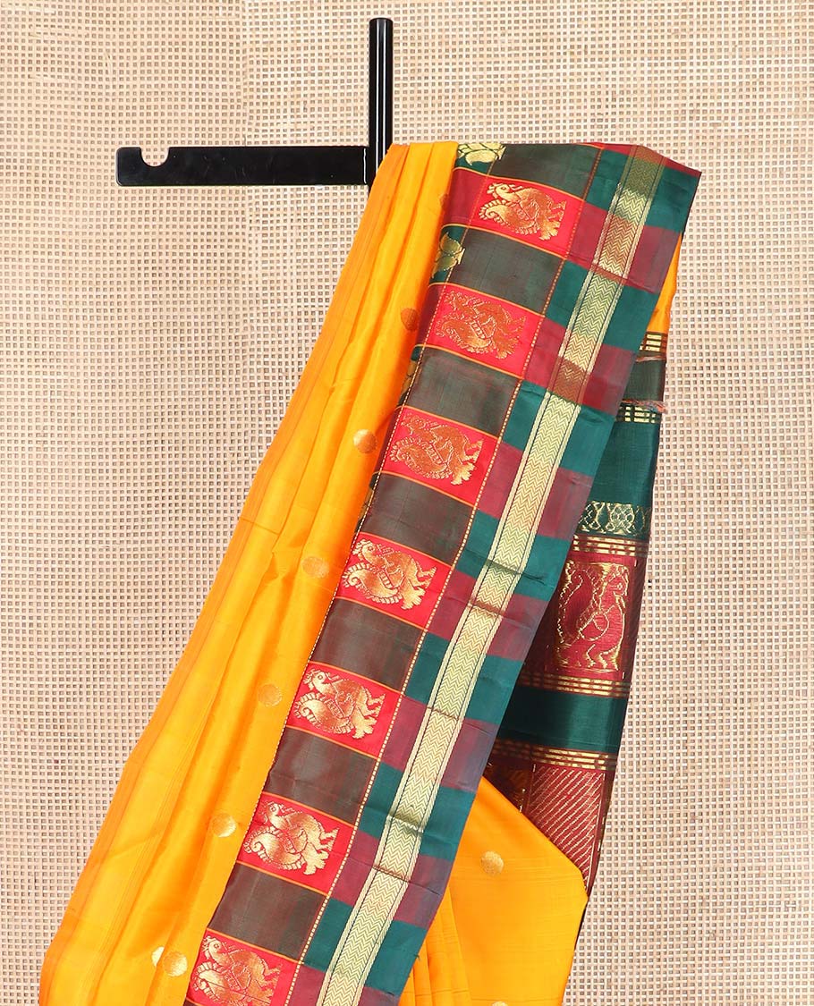 Yellow zari buttas Kanchipuram silk saree, contrast thazampoo rekku checked one-sided border of banaras, and vanki designs, and pallu of intricate designs - Image 3