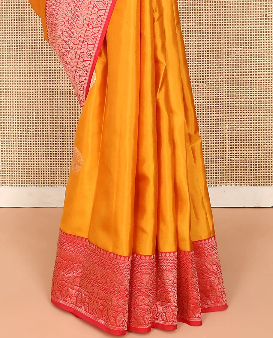 Yellow zari buttas Vasundhara silk saree, contrast border of thilakam mokku, kathir, leaf vine, floral, and diamond designs, and pallu of intricate designs - Image 3